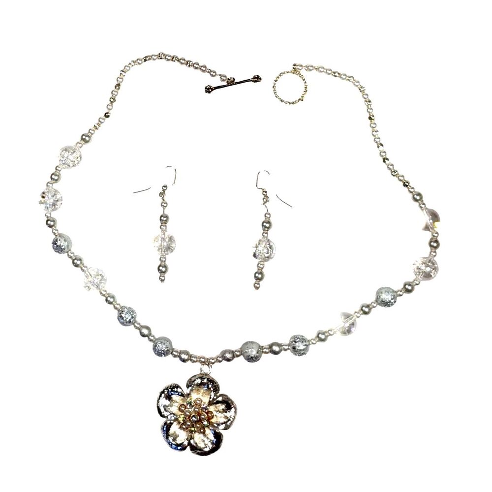Silver Flower Pendant Necklace Dangle Earrings Set White Silver Fairy Balletcore